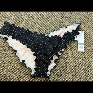 NWT Women’s ruffle bathing suit bottoms